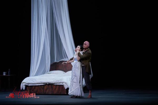 上海大剧院 弗兰肯斯坦 话剧_弗兰肯斯坦