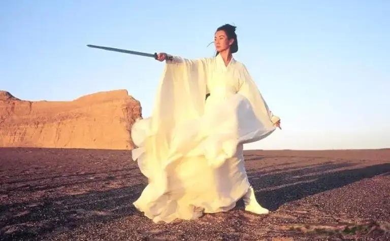 吴京镖人全球票房对比_飞驰人生3票房沈腾400亿_飞驰人生3