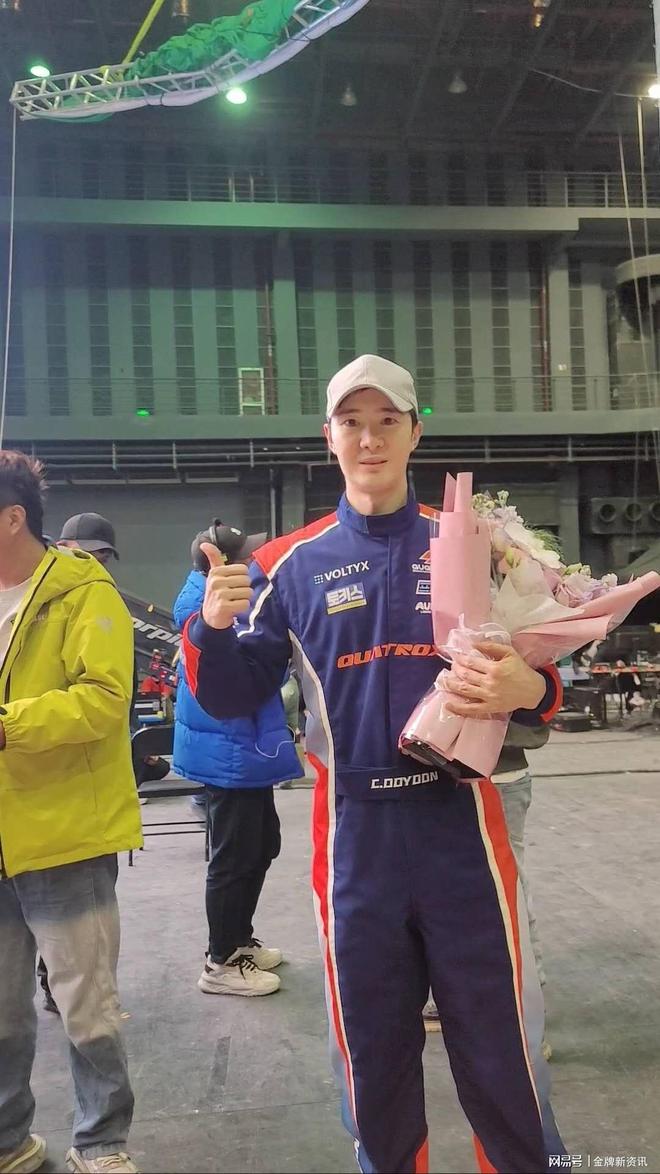 飞驰人生3_飞驰人生3票房突破40亿_韩寒执导沈腾主演电影