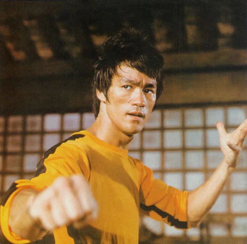 杀死比尔：血色全传_杀死比尔 血色全传 昆汀 塔伦蒂诺 暴力美学 复仇 电影史 致敬 李小龙 乌玛 瑟曼