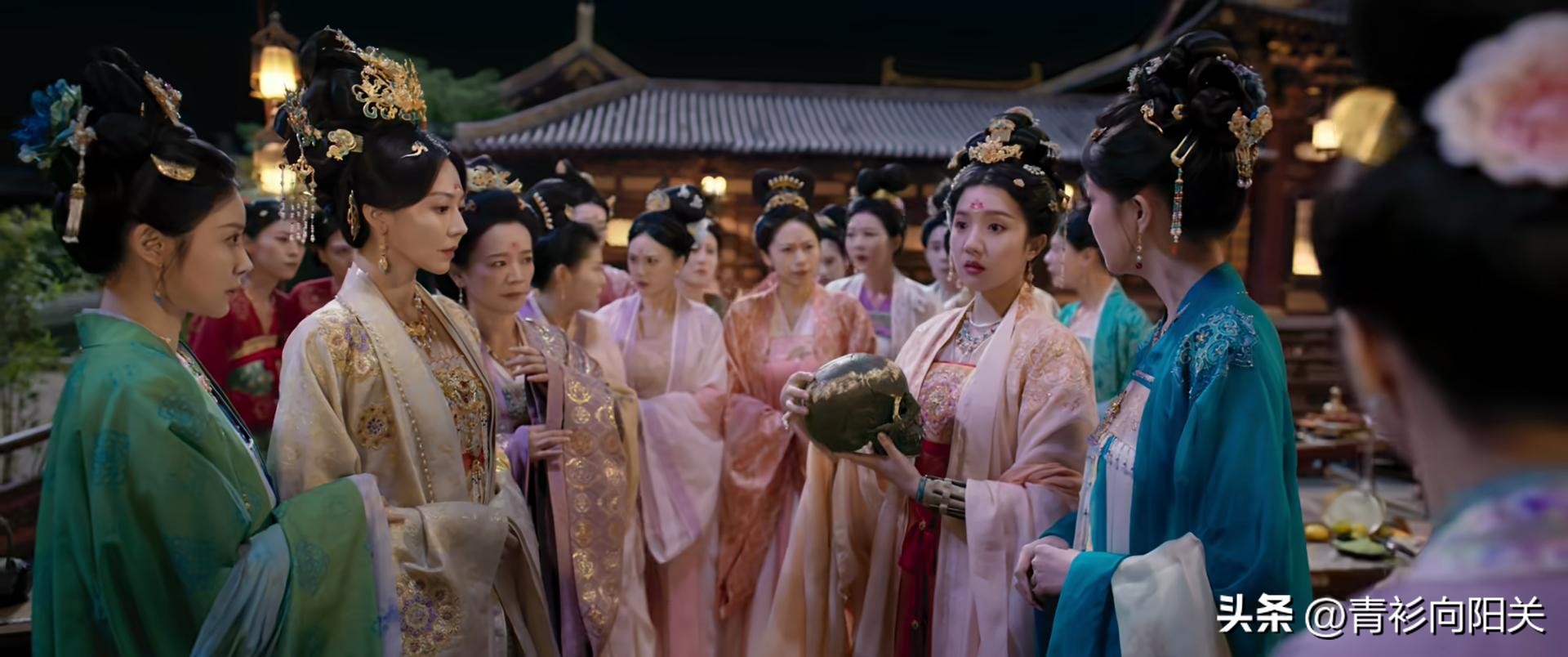 御赐小仵作2_御赐小仵作2 王子奇苏晓彤剧情 硬核破案宫廷探案剧