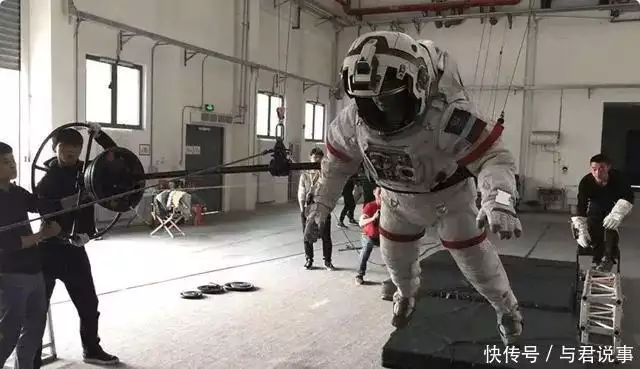 流浪地球3制作成本_流浪地球3票房预测_流浪地球3(上)